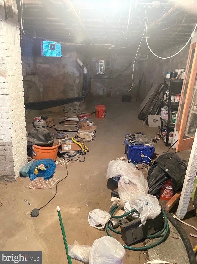 3244 Huntingdon St, Philadelphia PA 19132-2828 exterior