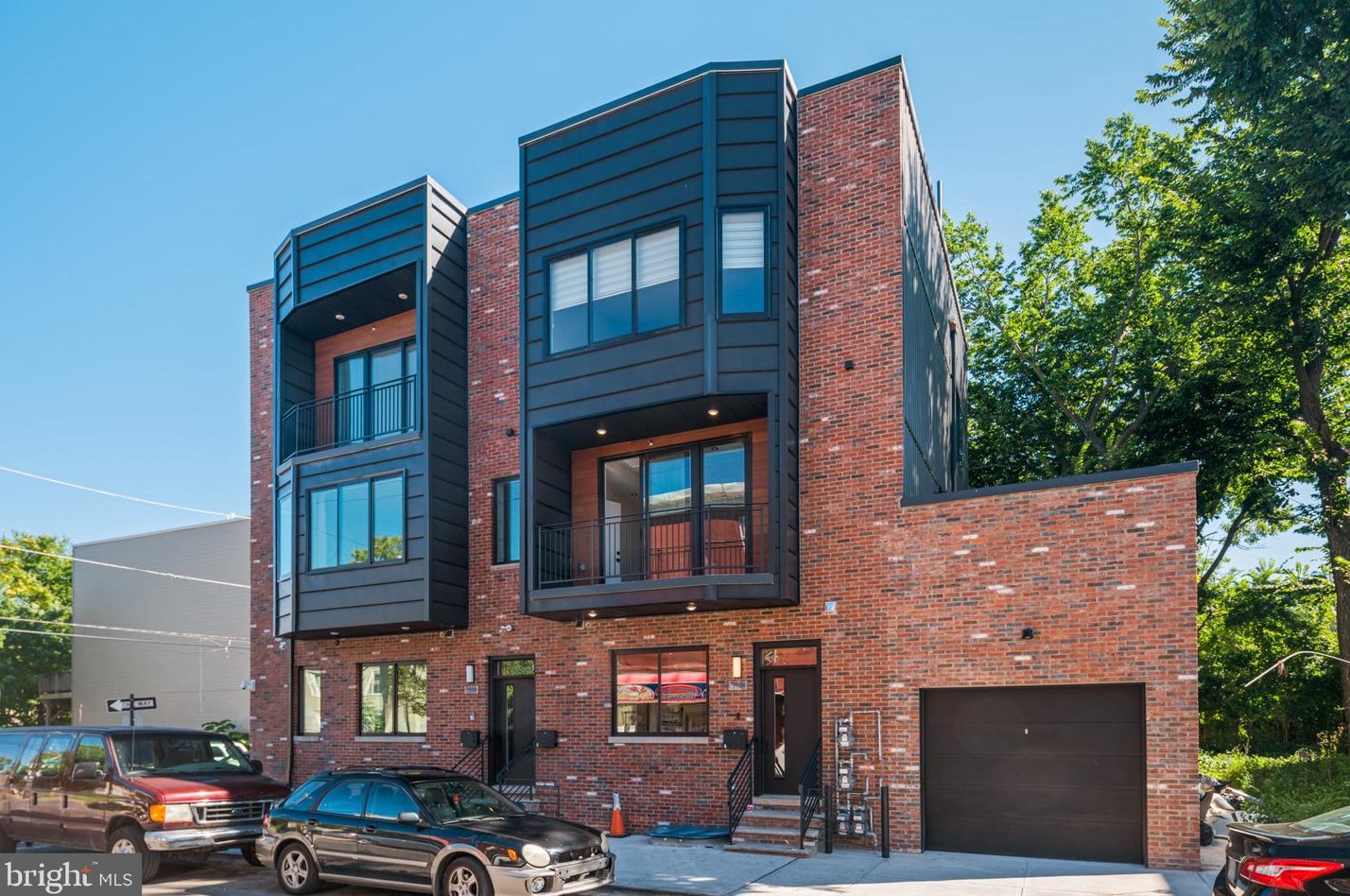 700 Master St, Philadelphia PA  19122-4327 exterior