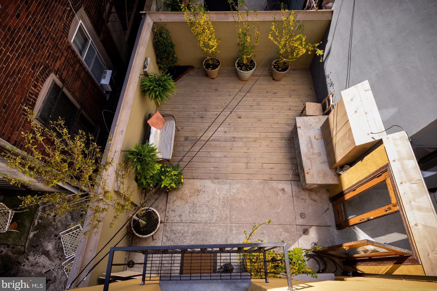 506 Clymer St, Philadelphia PA  19147-3011 exterior