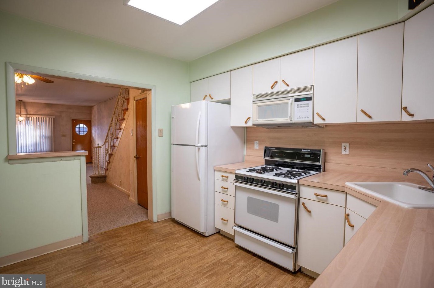 2203 Bucknell St, Philadelphia PA  19145-3212 exterior