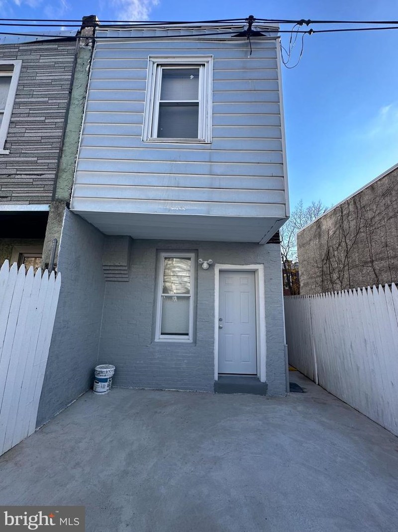 1546 Bailey St, Philadelphia PA 19121-2605 exterior