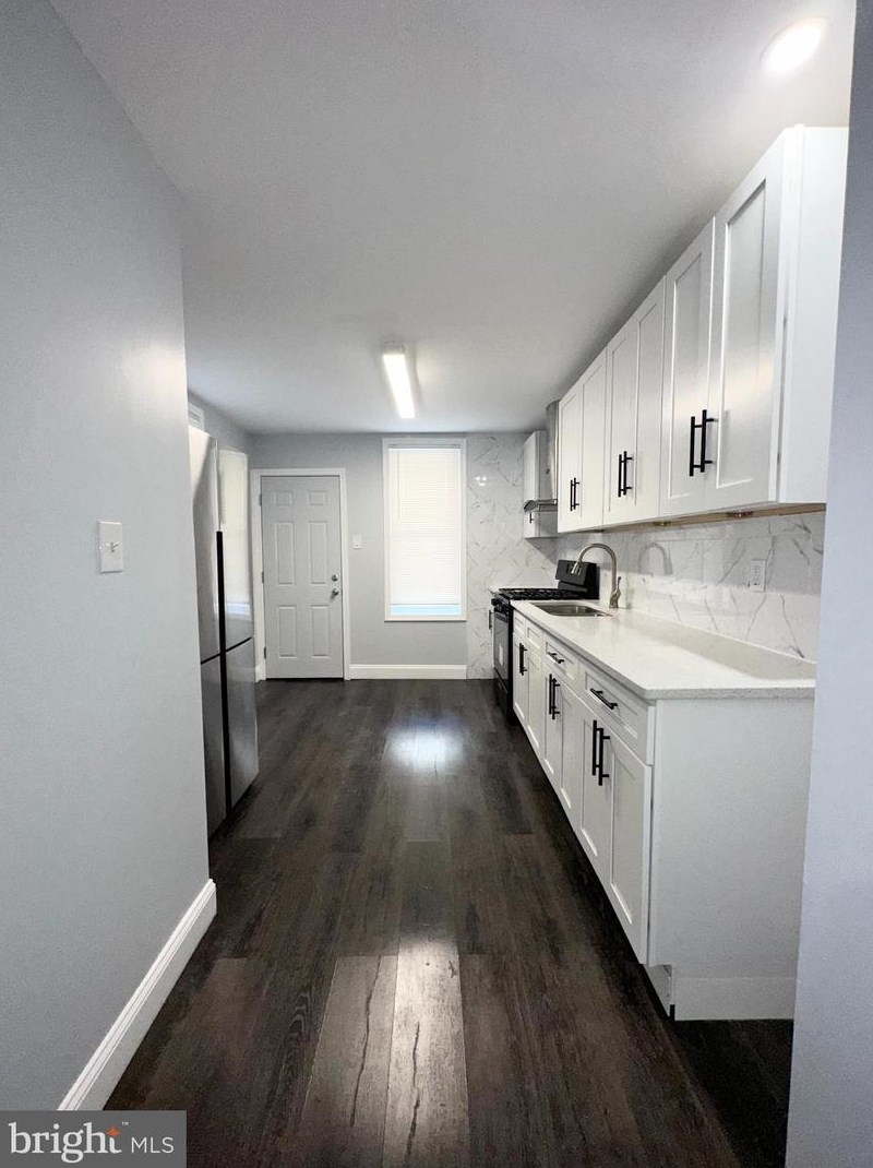 1546 Bailey St, Philadelphia PA 19121-2605 exterior