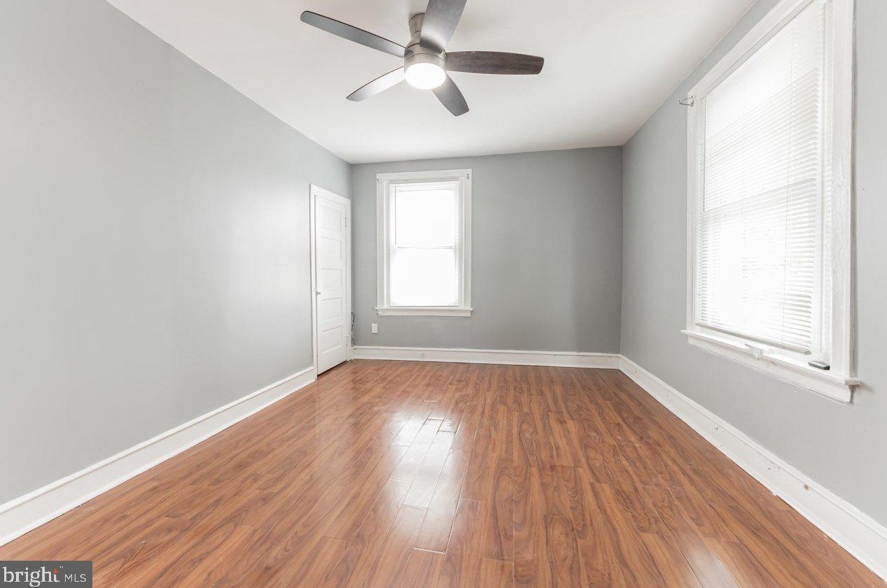 2420 Duncan St, Philadelphia PA 19124-4112 exterior