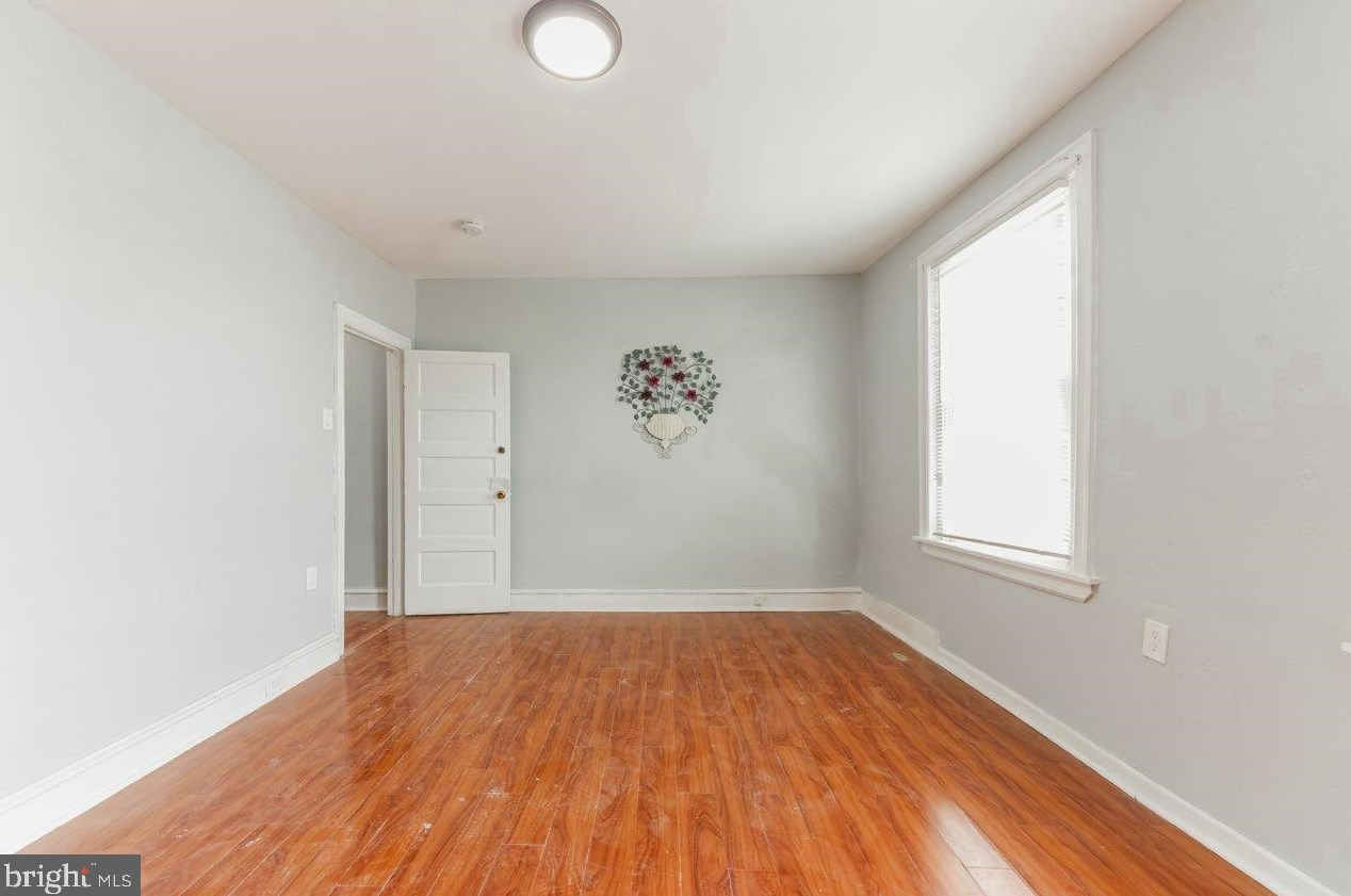 2420 Duncan St, Philadelphia PA 19124-4112 exterior