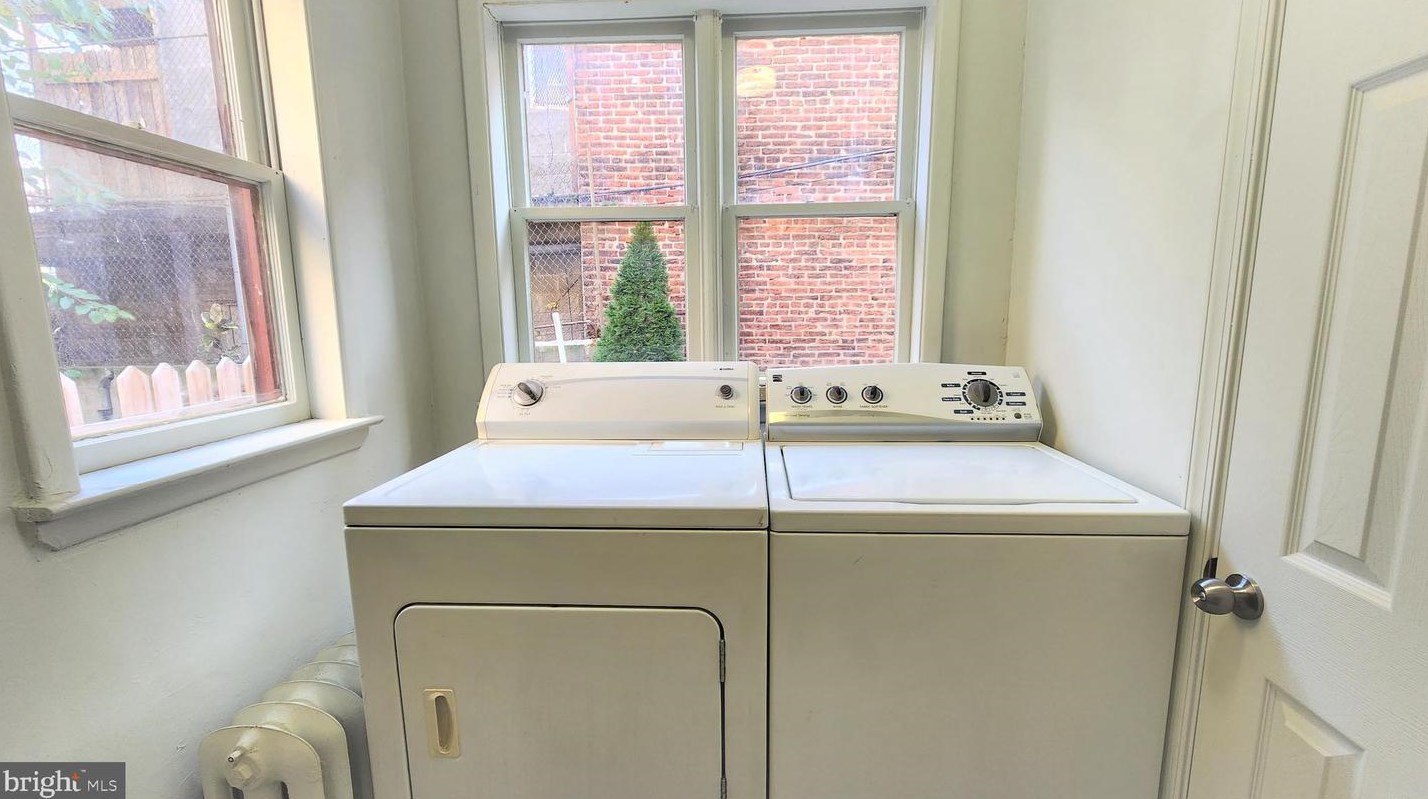 148 Huntingdon St, Philadelphia PA  19133-4028 exterior