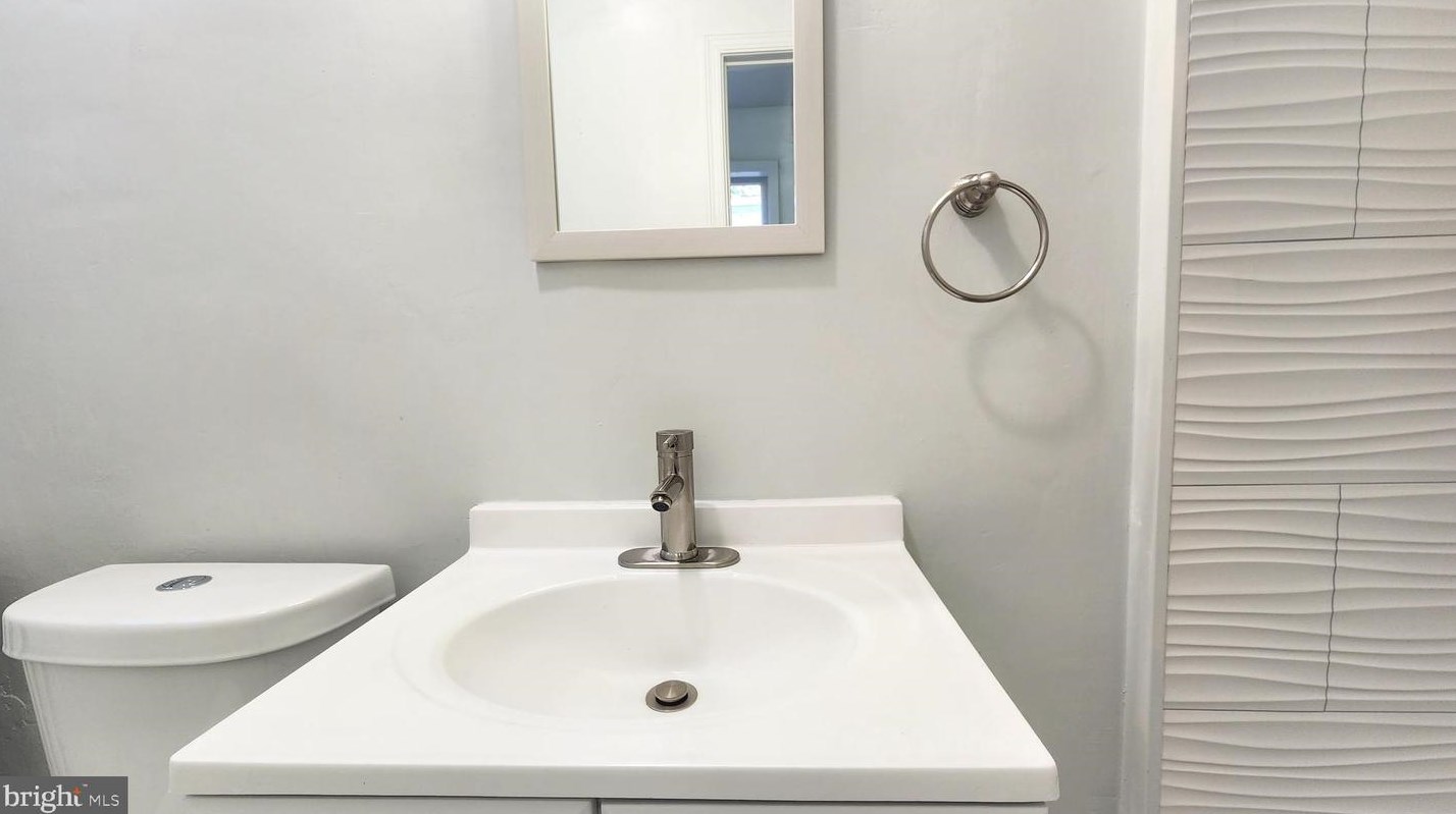 148 Huntingdon St, Philadelphia PA  19133-4028 exterior