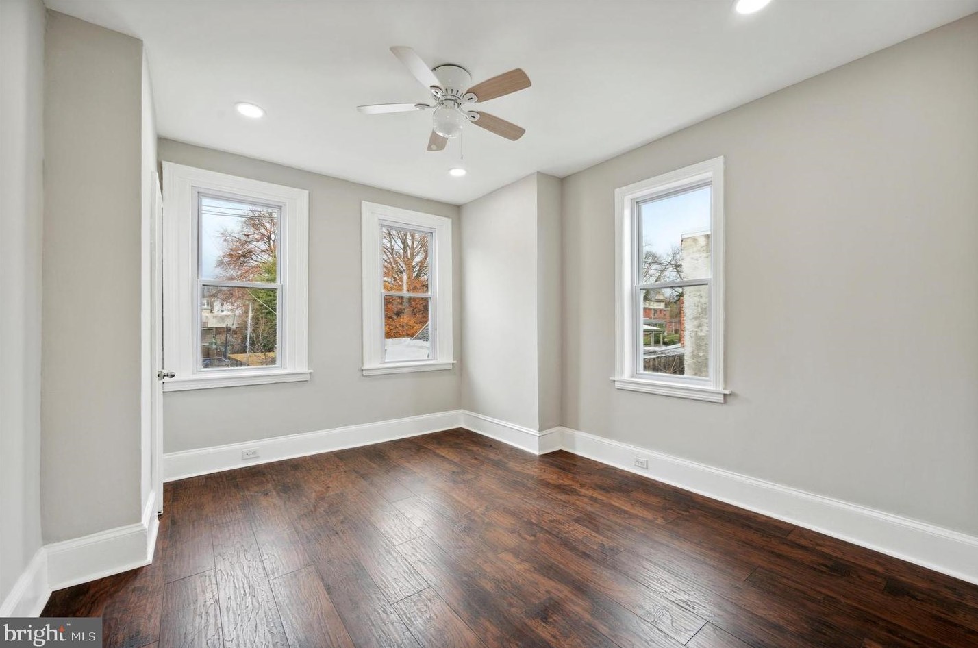 121 Hansberry St, Philadelphia PA  19144-3505 exterior