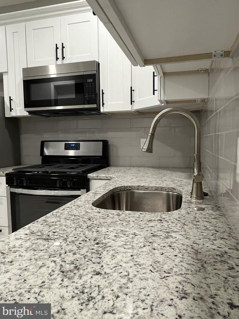 1630 Blavis St, Philadelphia PA  19140-1824 exterior