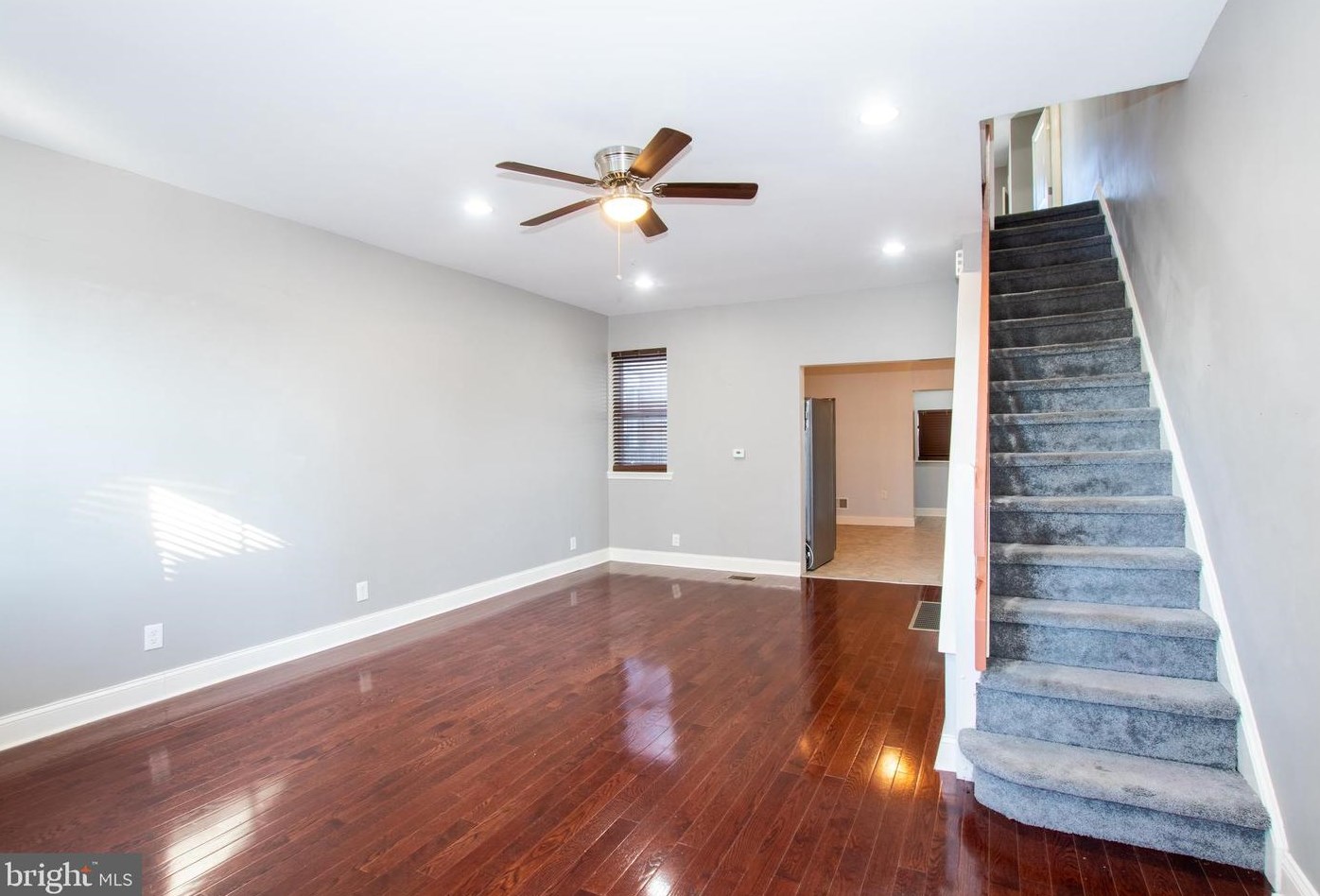 2707 Morris St, Philadelphia PA  19145-1211 exterior