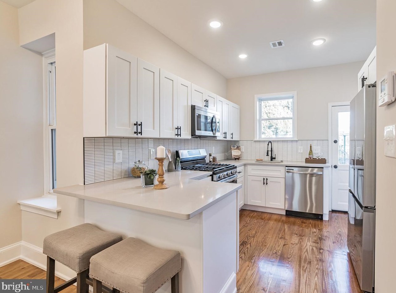 4211 Terrace St, Philadelphia PA  19128-5015 exterior