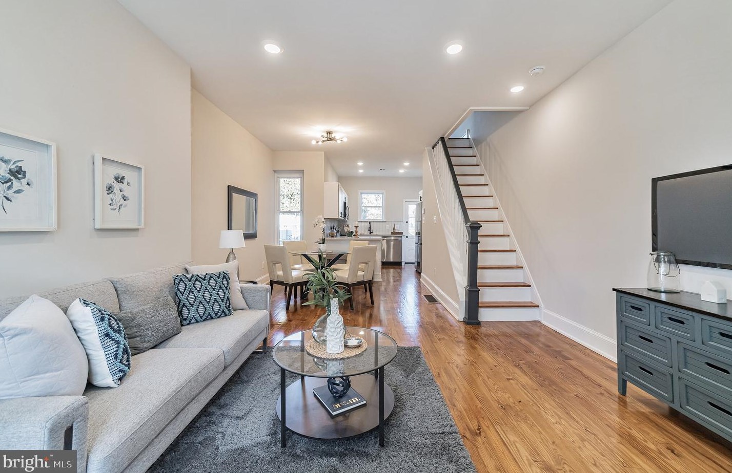 4211 Terrace St, Philadelphia PA  19128-5015 exterior