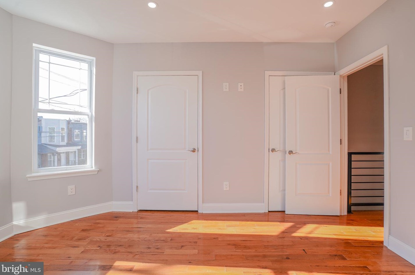 2309 Tasker St, Philadelphia PA  19145-1330 exterior