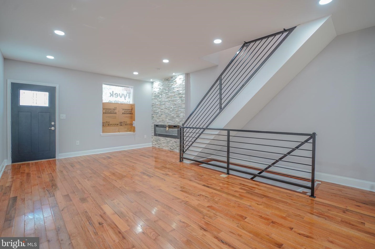 2309 Tasker St, Philadelphia PA  19145-1330 exterior