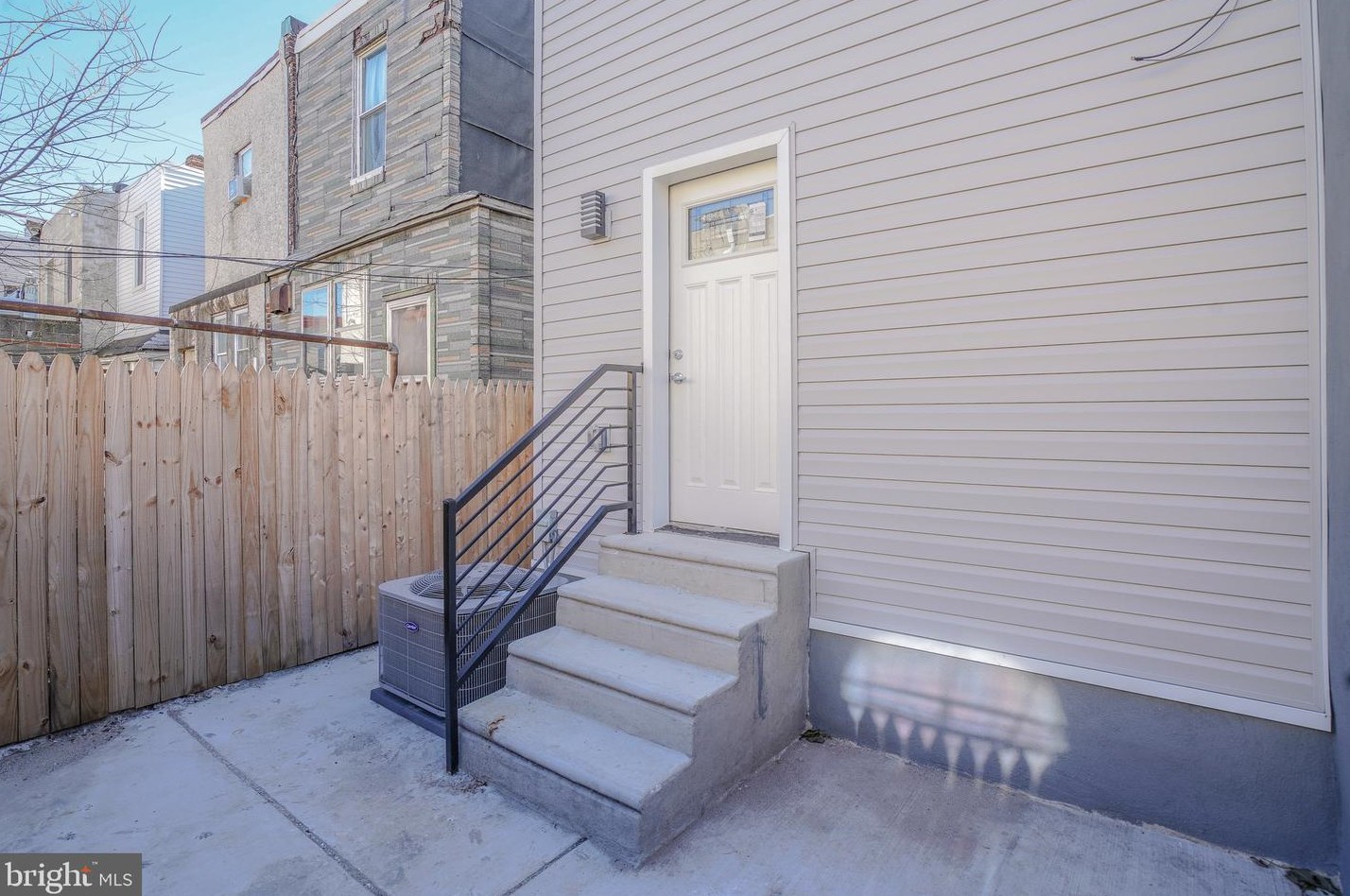 2309 Tasker St, Philadelphia PA  19145-1330 exterior