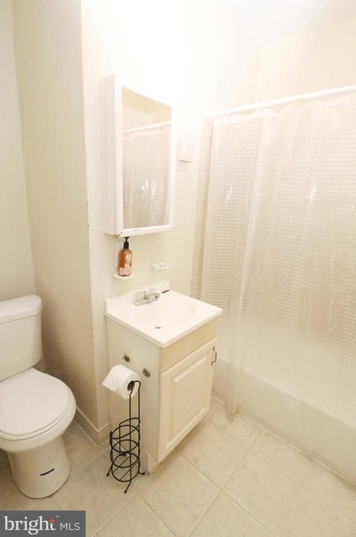 1217 Susquehanna Ave, Philadelphia PA 19121-1225 exterior