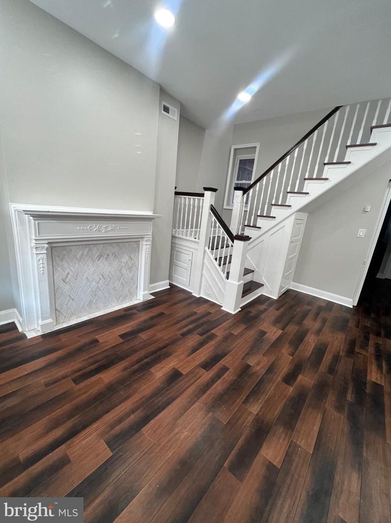 5237 Knox St, Philadelphia PA  19144-3513 exterior