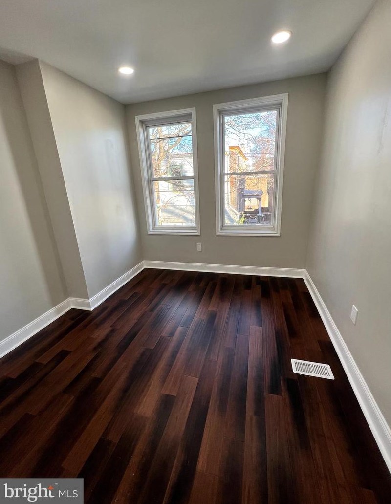 5237 Knox St, Philadelphia PA  19144-3513 exterior