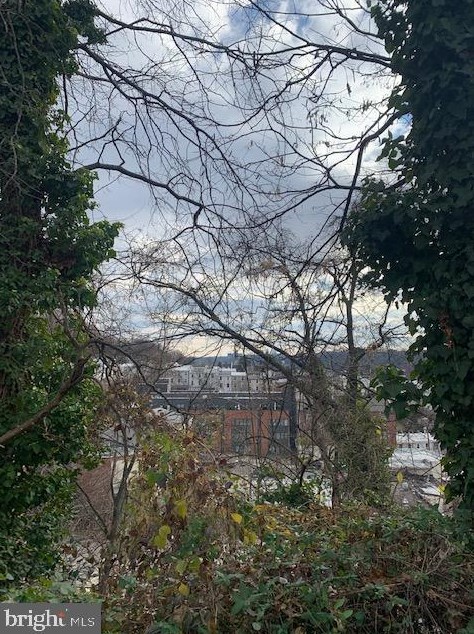 275 Greenough St, Philadelphia PA  19127-1116 exterior