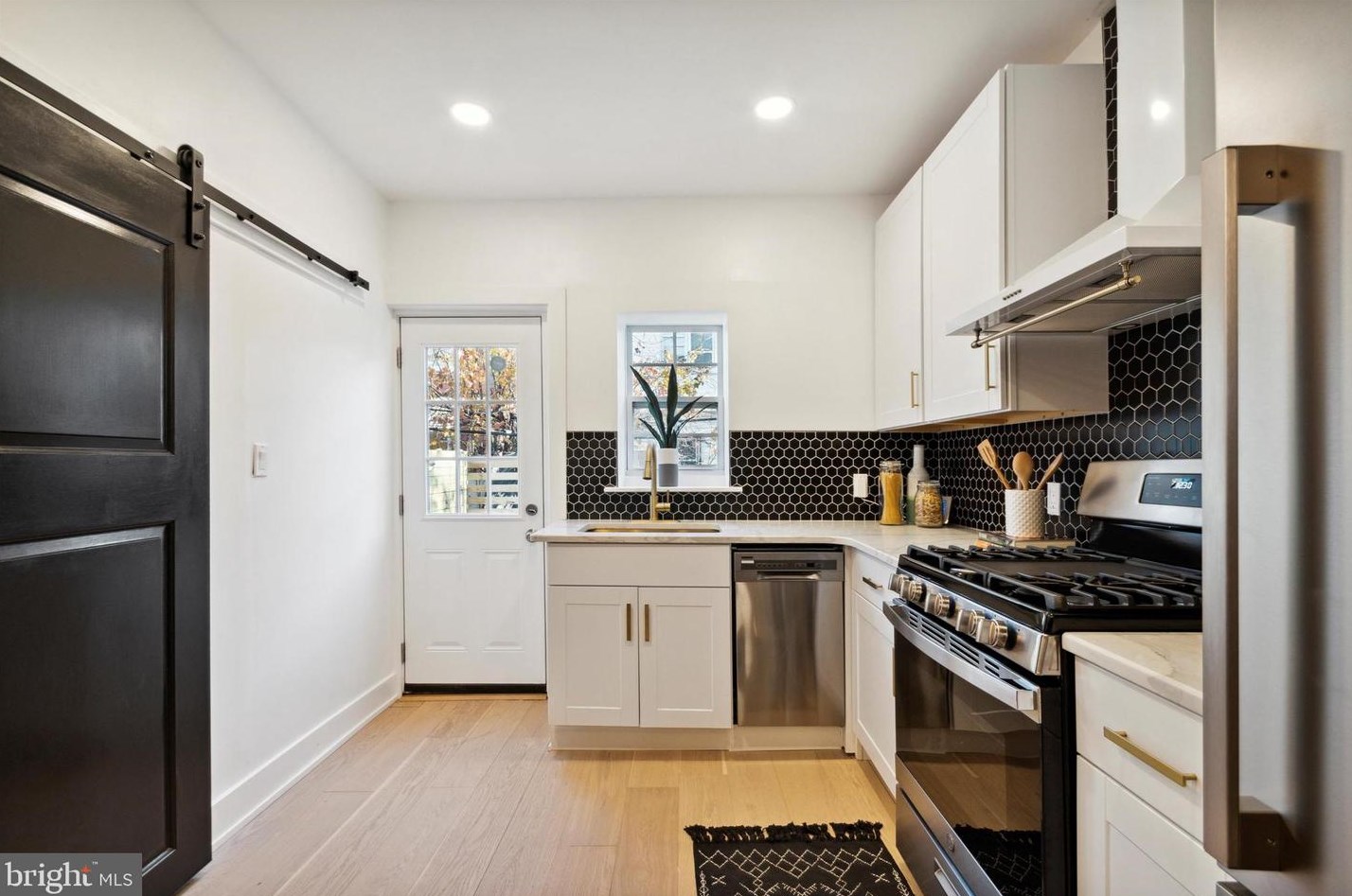 1913 Croskey St, Philadelphia PA  19121-2026 exterior