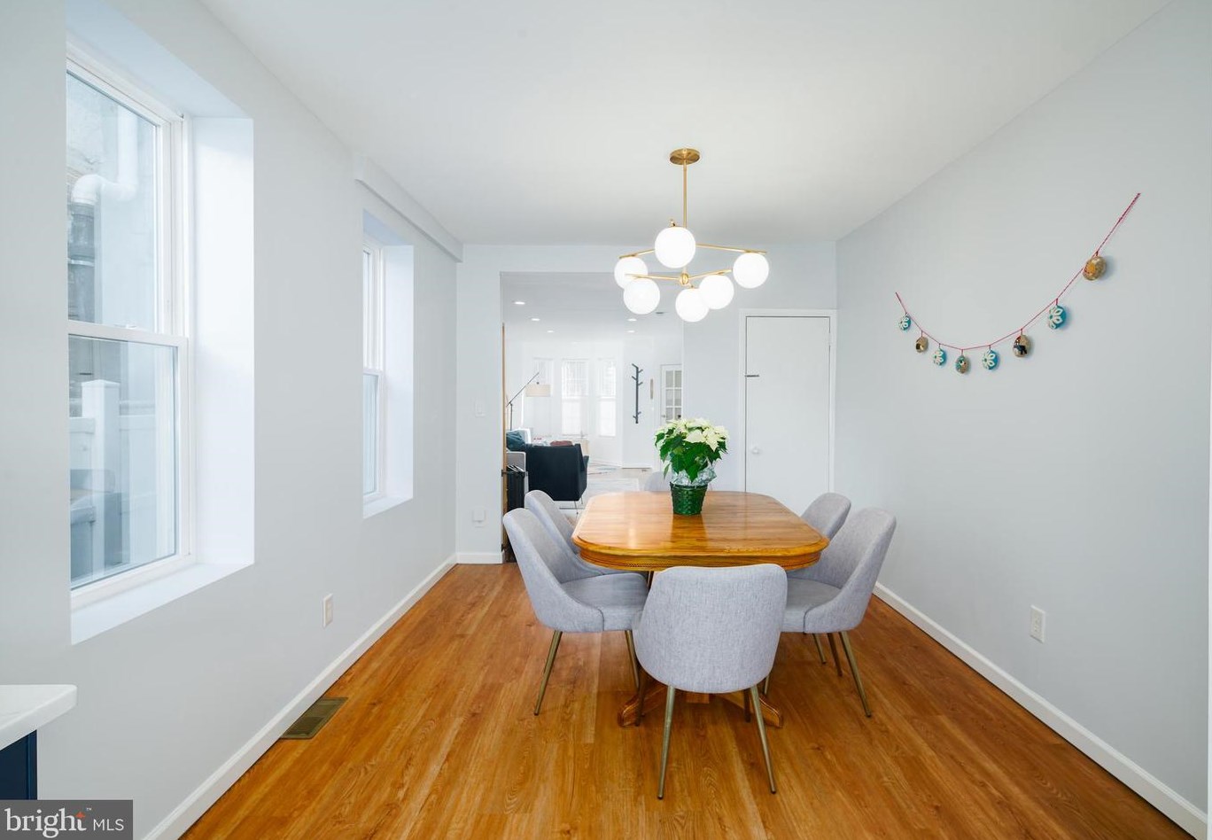 2454 Amber St, Philadelphia PA  19125-1619 exterior