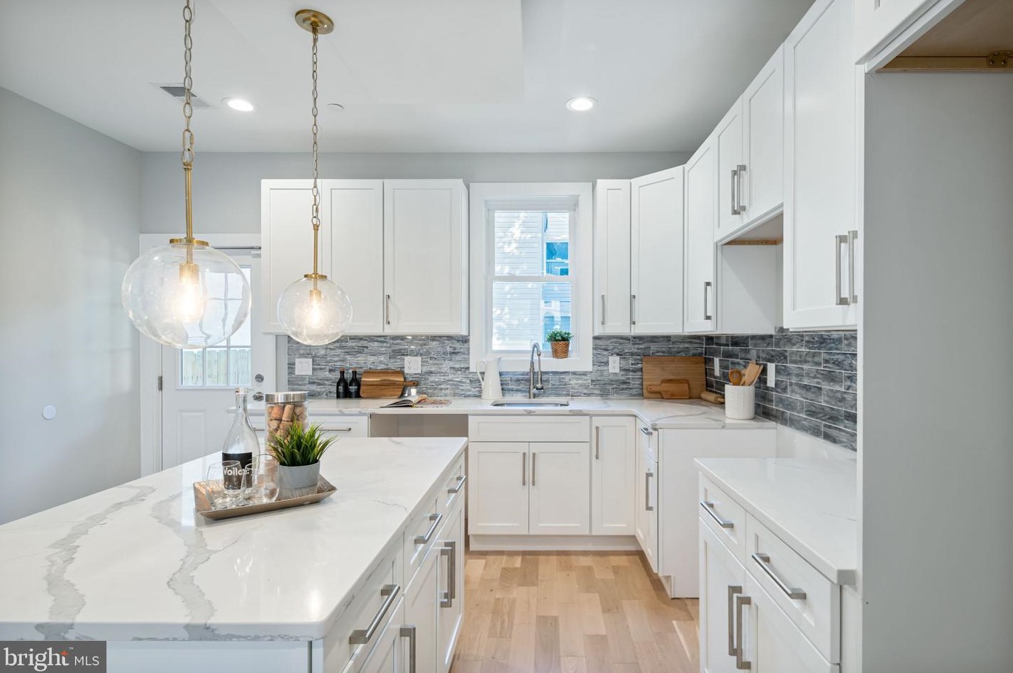1717 Orianna St, Philadelphia PA  19148-1805 exterior