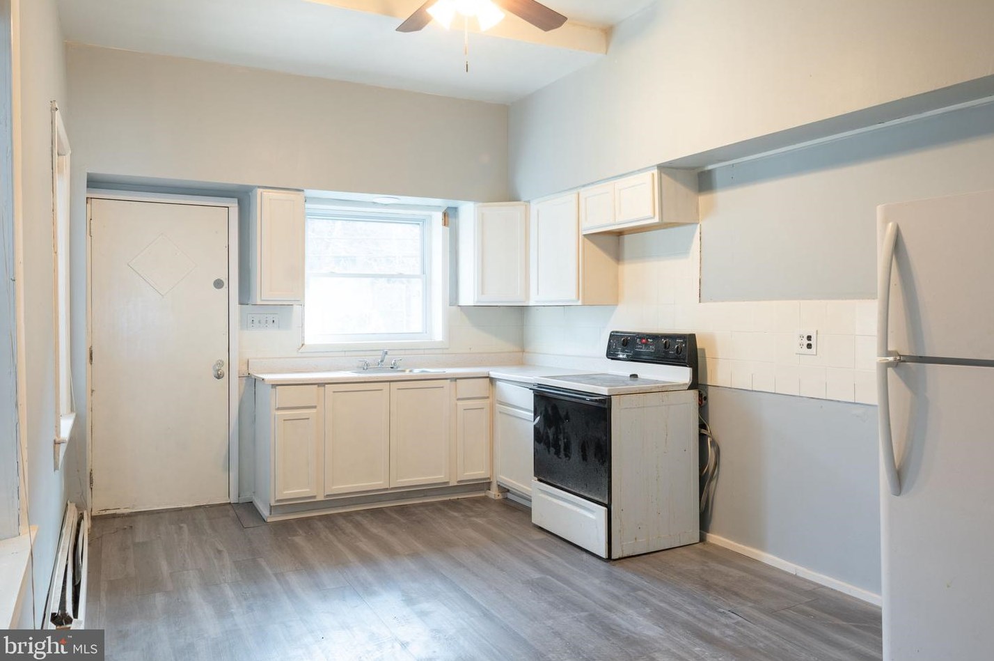 3743 Gratz St, Philadelphia PA  19140-3524 exterior