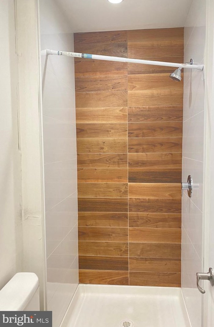 4027 Baring St, Philadelphia PA 19104-2271 exterior