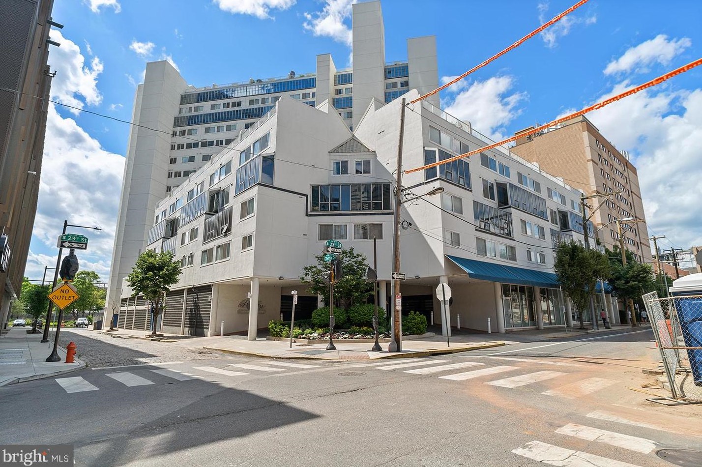 2301 Cherry St, Philadelphia PA  19103-1029 exterior