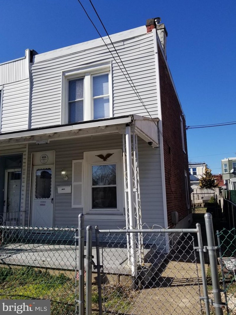 6812 Edmund St, Philadelphia PA  19135-2302 exterior