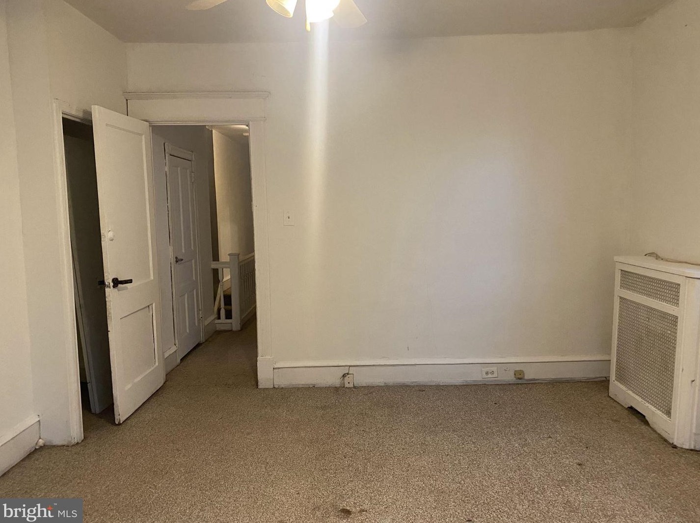 627 Locust Ave, Philadelphia PA  19144-1344 exterior