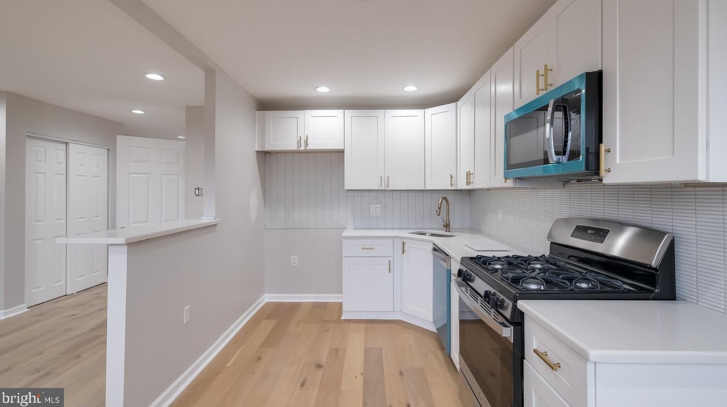 12797 Dunks Ferry Rd, Philadelphia PA  19154-1426 exterior