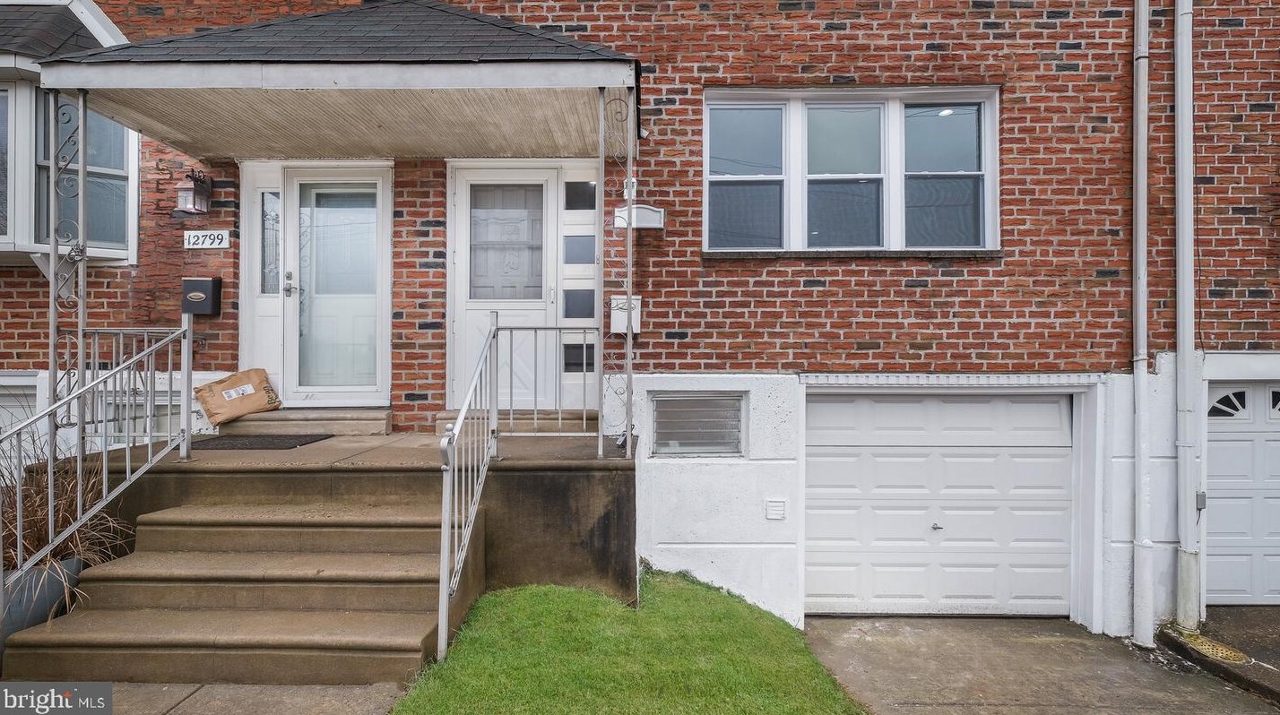 12797 Dunks Ferry Rd, Philadelphia PA  19154-1426 exterior