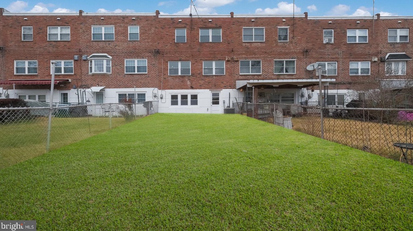 12797 Dunks Ferry Rd, Philadelphia PA  19154-1426 exterior