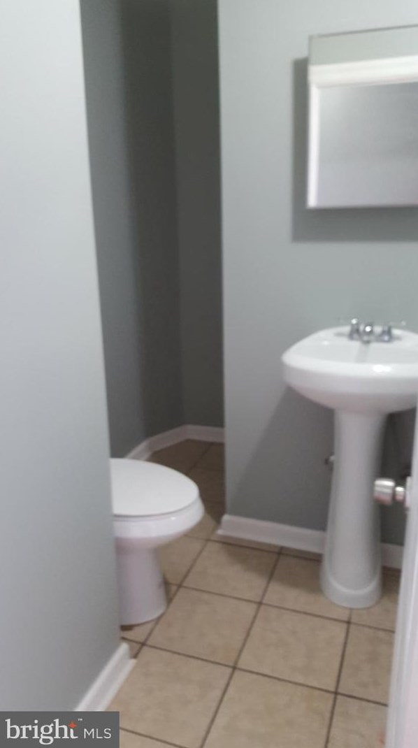 1303 Venango St, Philadelphia PA 19140-4133 exterior