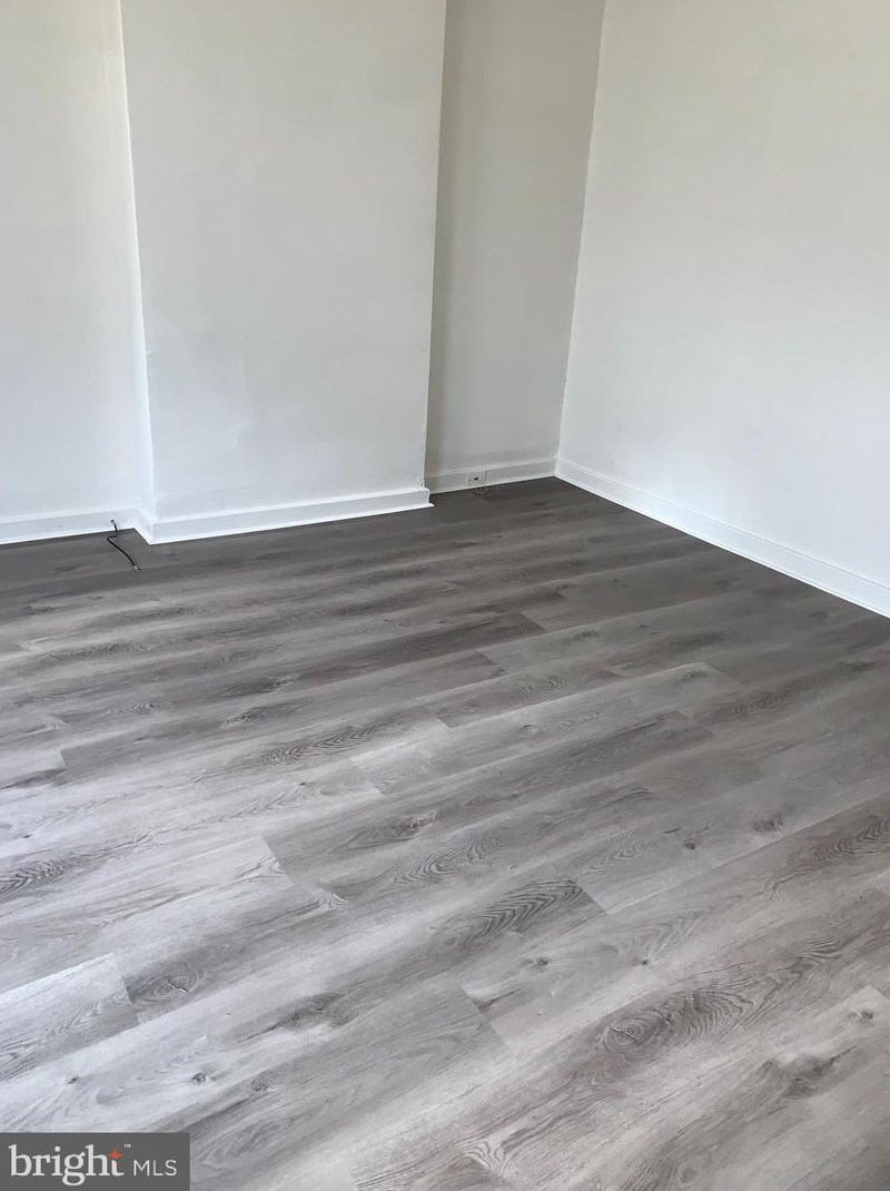 325 Lindley Ave, Philadelphia PA 19141-2211 exterior