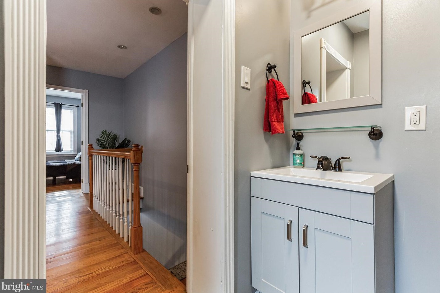 2425 Meredith St, Philadelphia PA  19130-2521 exterior