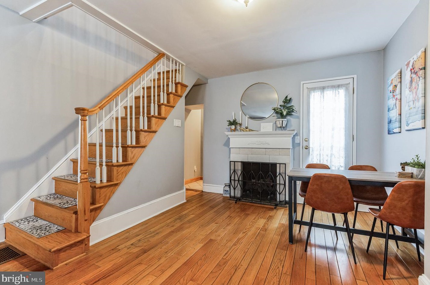 2425 Meredith St, Philadelphia PA  19130-2521 exterior