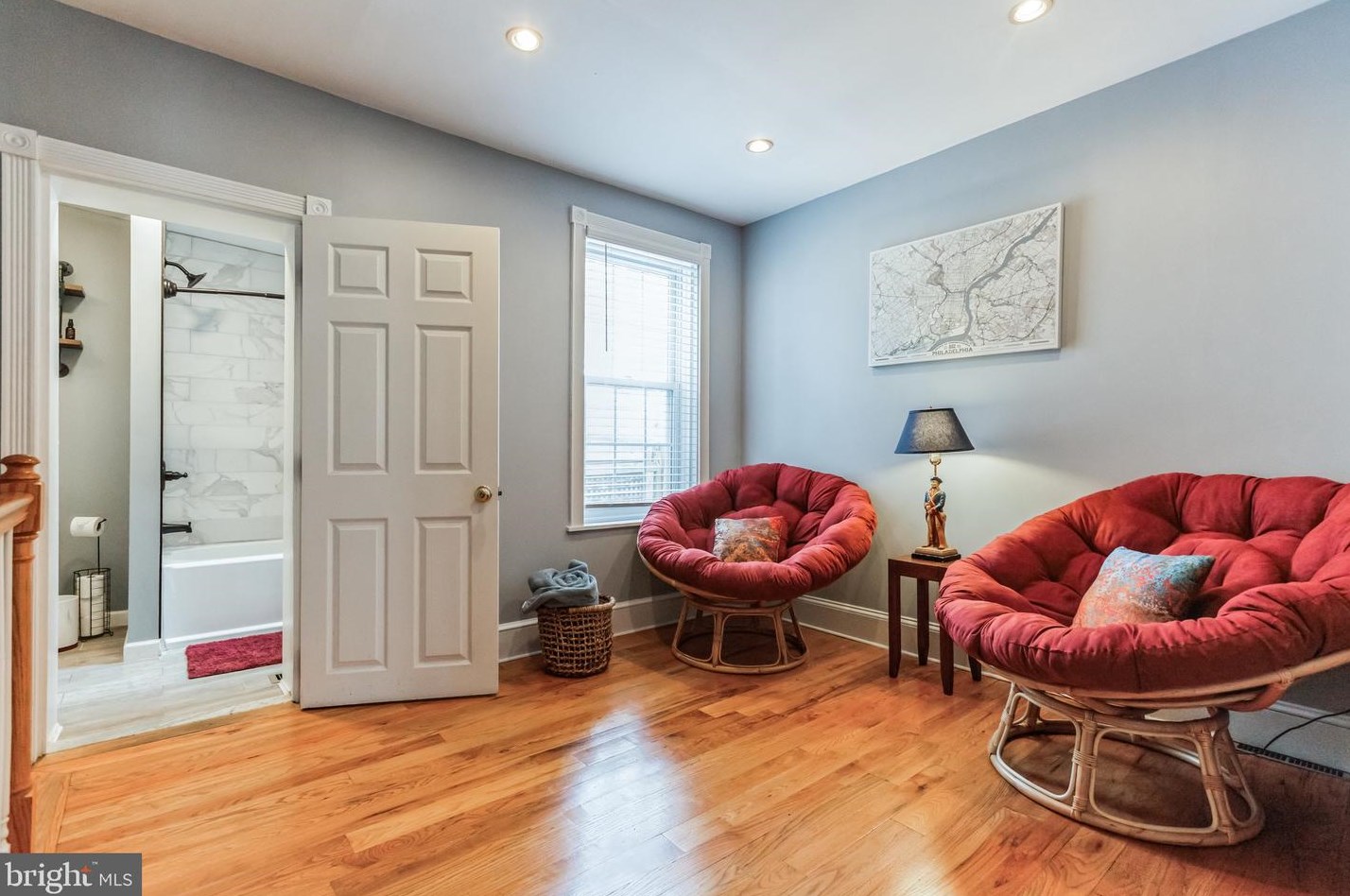 2425 Meredith St, Philadelphia PA  19130-2521 exterior