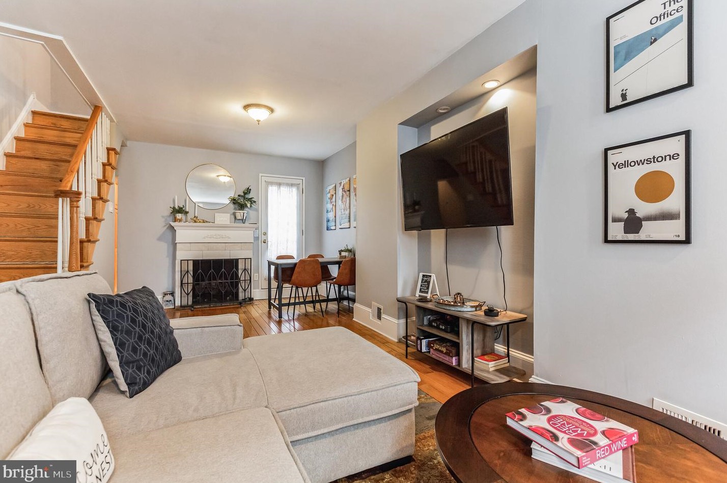 2425 Meredith St, Philadelphia PA  19130-2521 exterior