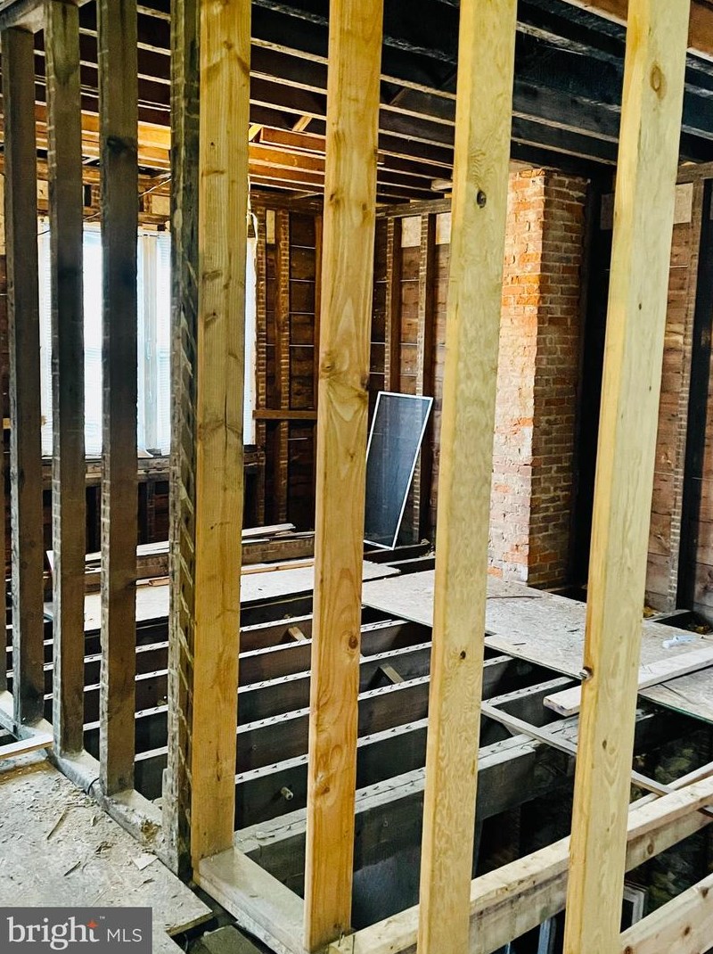 1201 Lindley Ave, Philadelphia PA 19141-1508 exterior