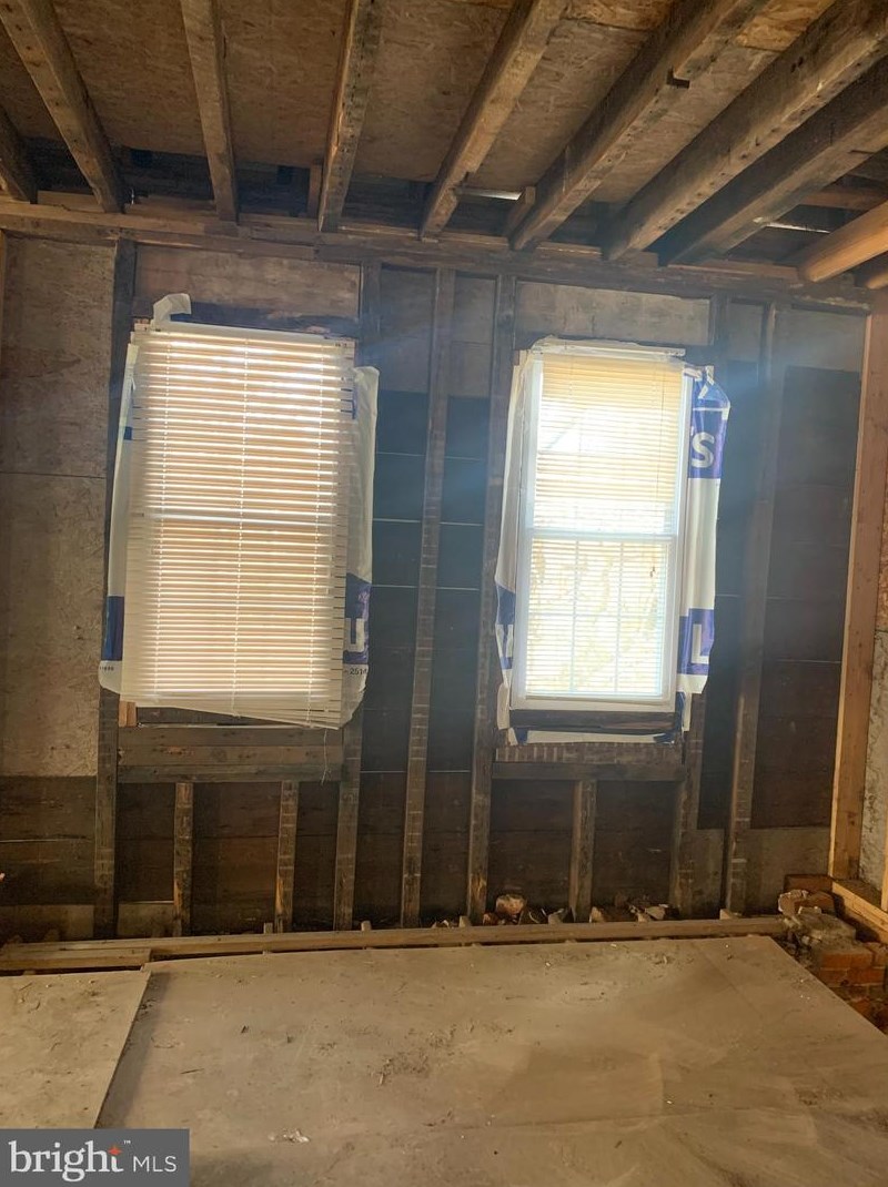 1201 Lindley Ave, Philadelphia PA 19141-1508 exterior