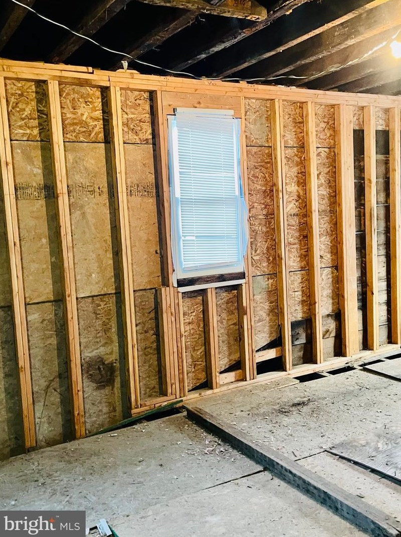 1201 Lindley Ave, Philadelphia PA 19141-1508 exterior