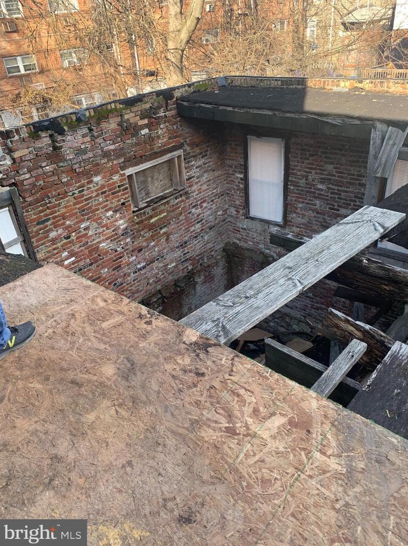 1201 Lindley Ave, Philadelphia PA 19141-1508 exterior