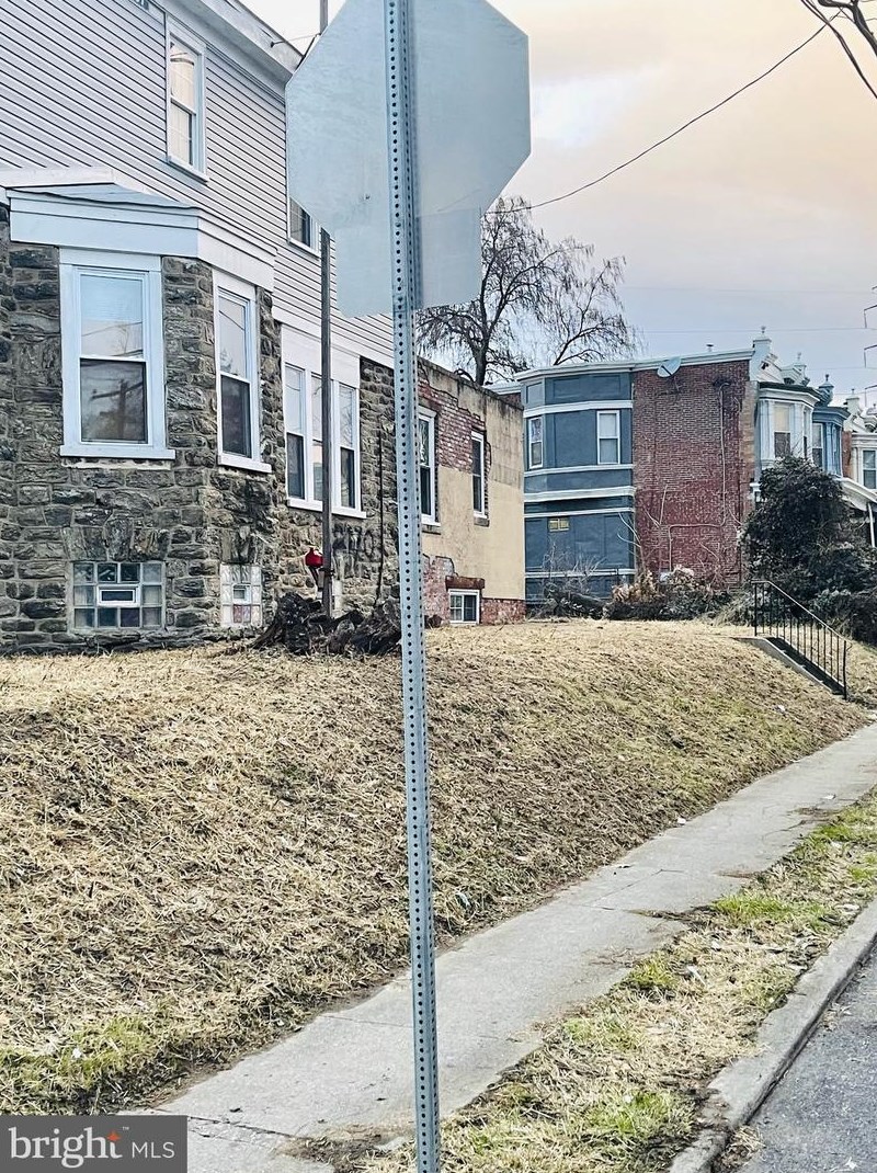 1201 Lindley Ave, Philadelphia PA 19141-1508 exterior