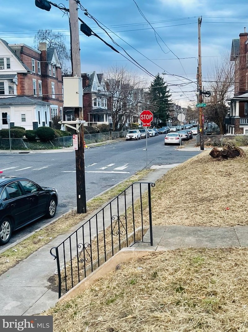 1201 Lindley Ave, Philadelphia PA 19141-1508 exterior