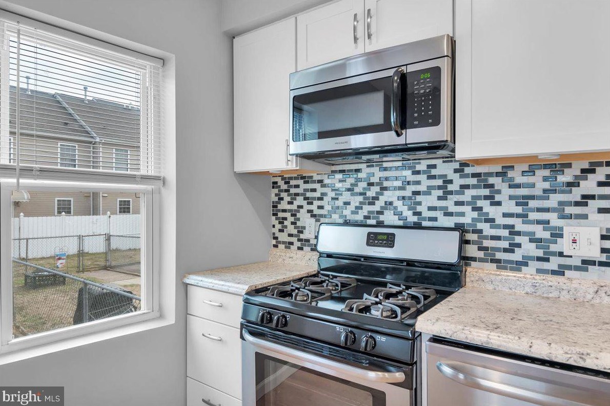 2863 Hedley St, Philadelphia PA  19137-1924 exterior