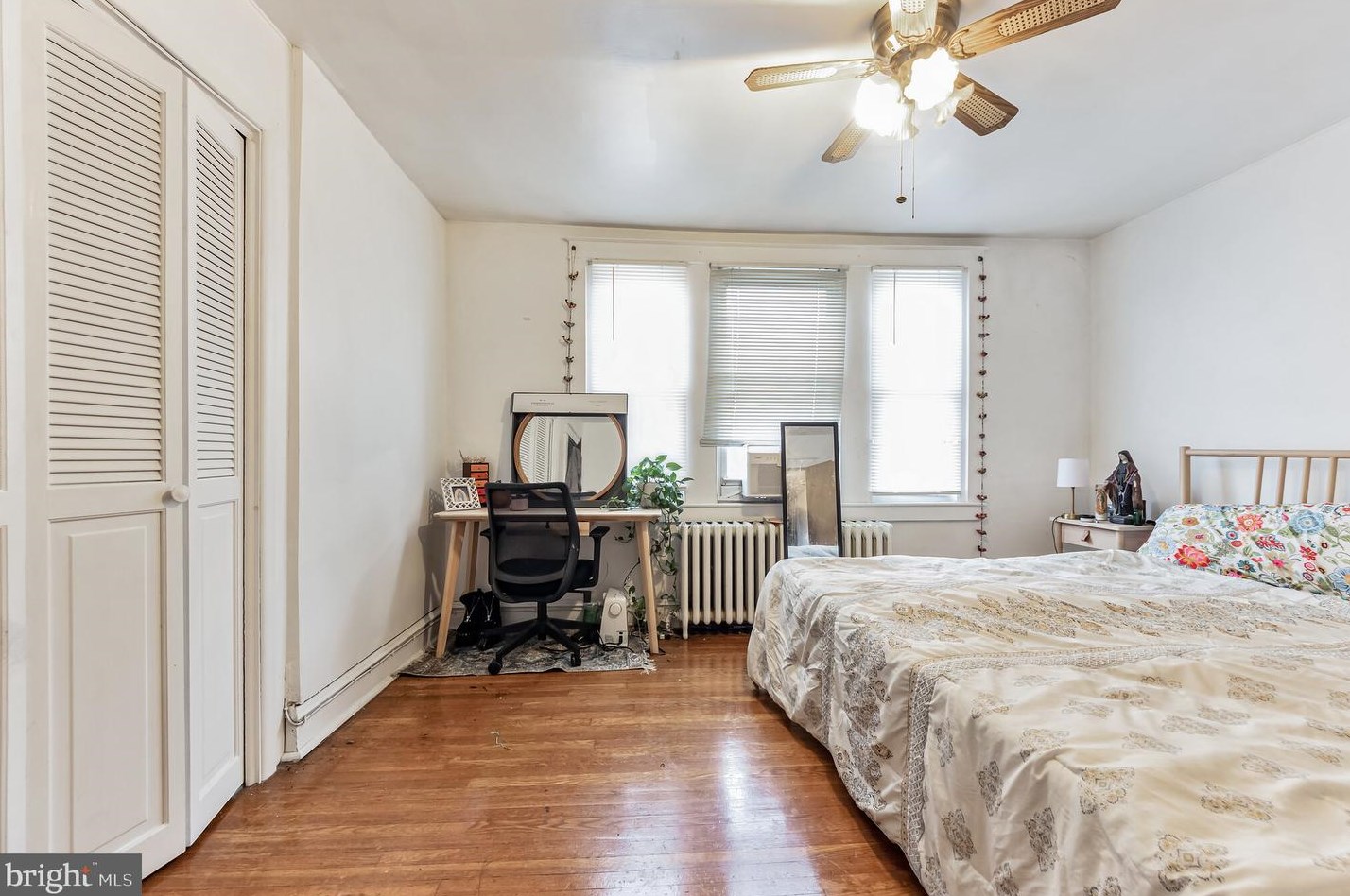 302 Sparks St, Philadelphia PA 19120-1944 exterior