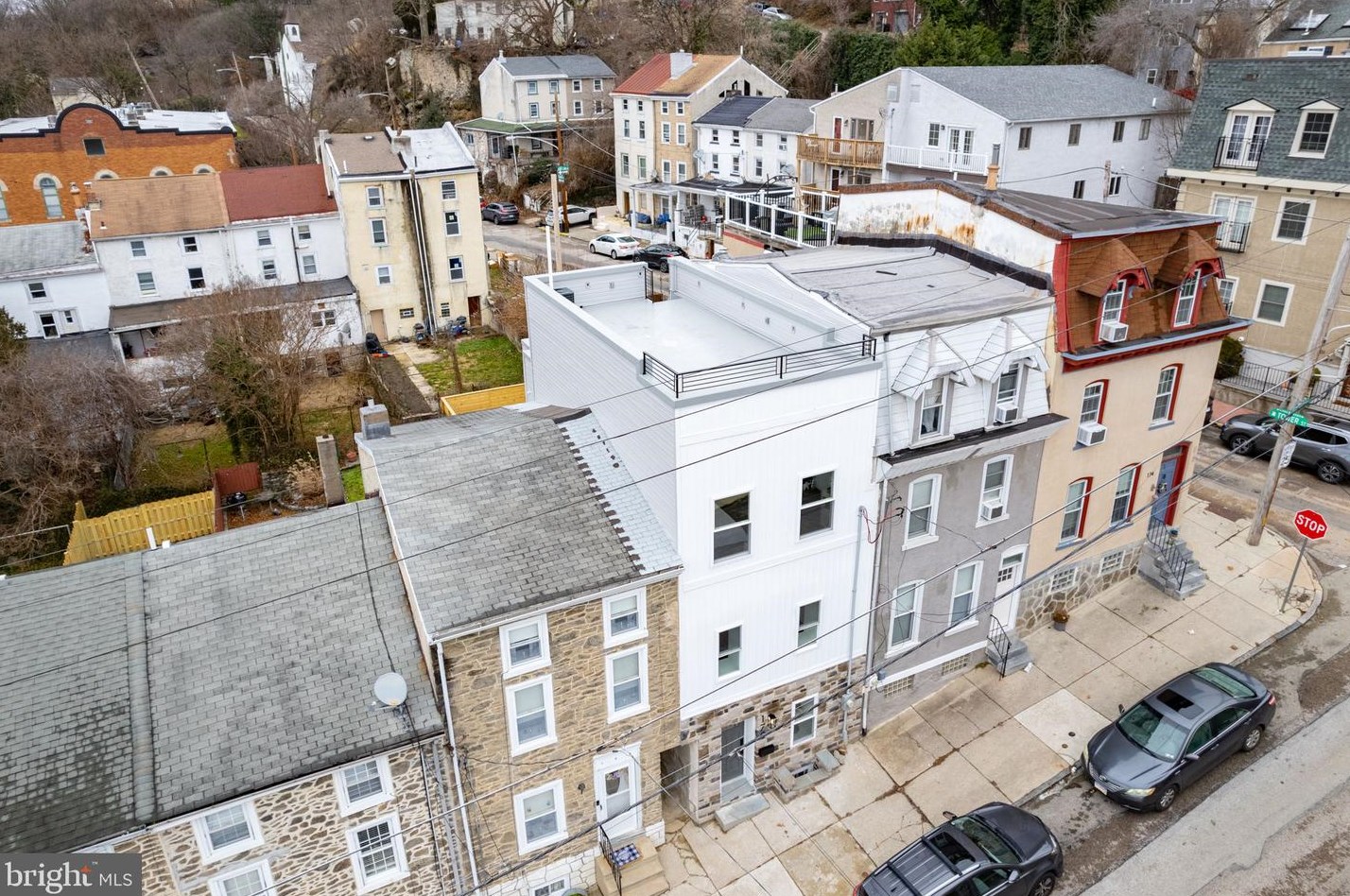 170 Roxborough Ave, Philadelphia PA  19127-1514 exterior