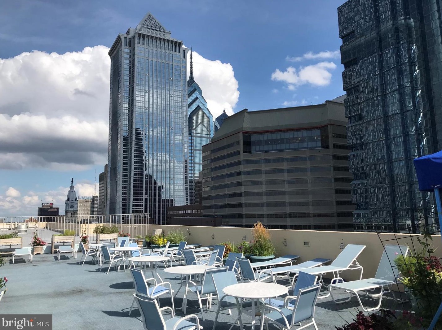 1901 John F Kennedy Blvd, Philadelphia PA 19103-1598 exterior