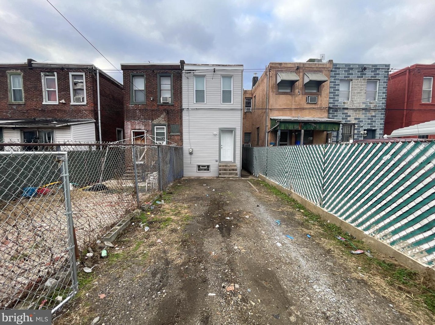 4241 7th St, Philadelphia PA  19140-2513 exterior